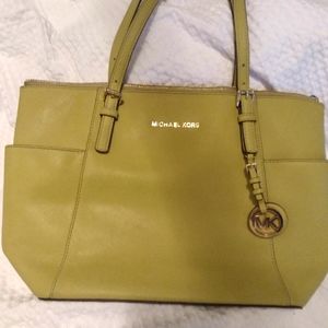 Michael kors summer edition pear bag